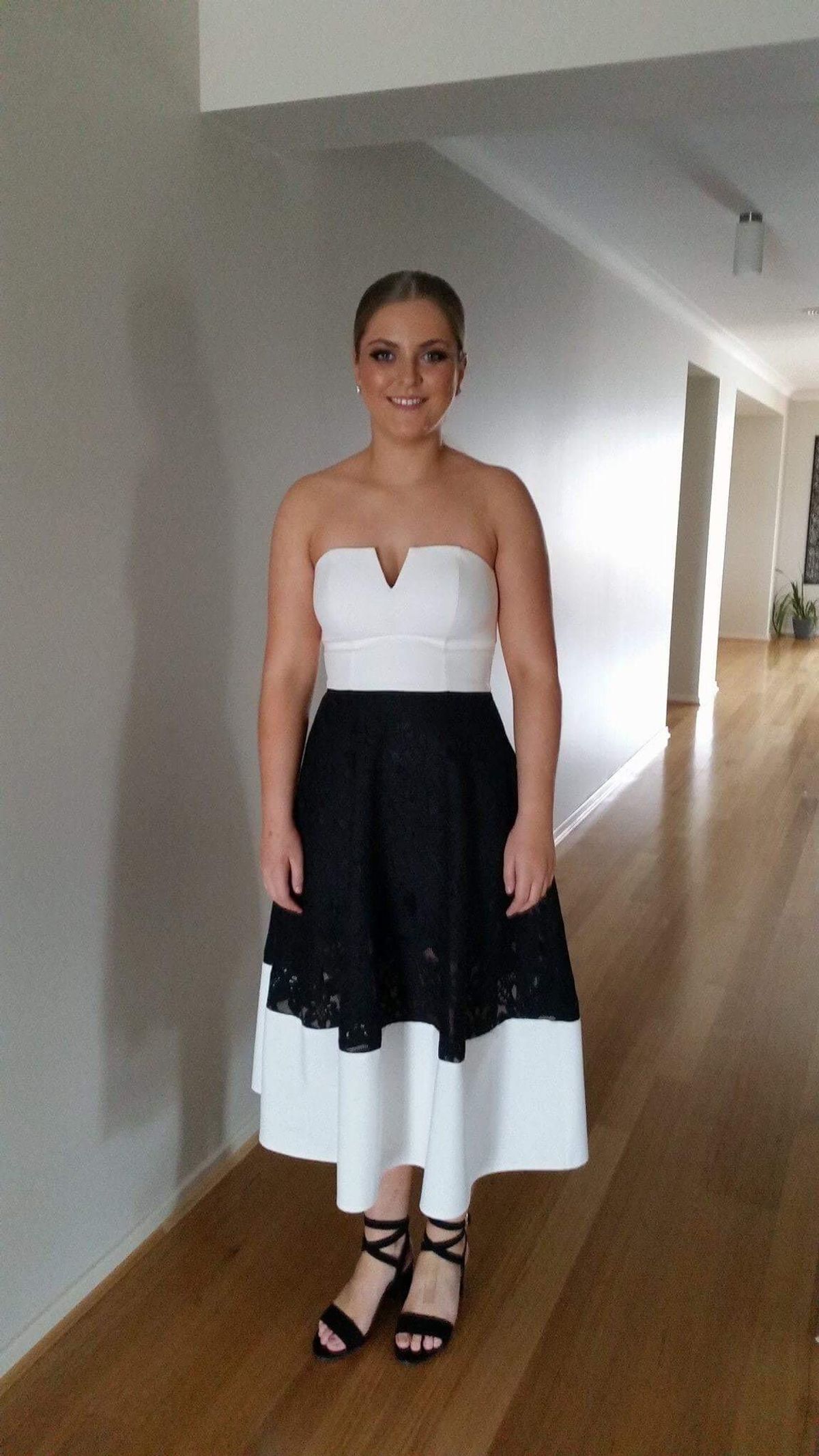 Pilgrim Black and white formal dress size 10 - Image 1