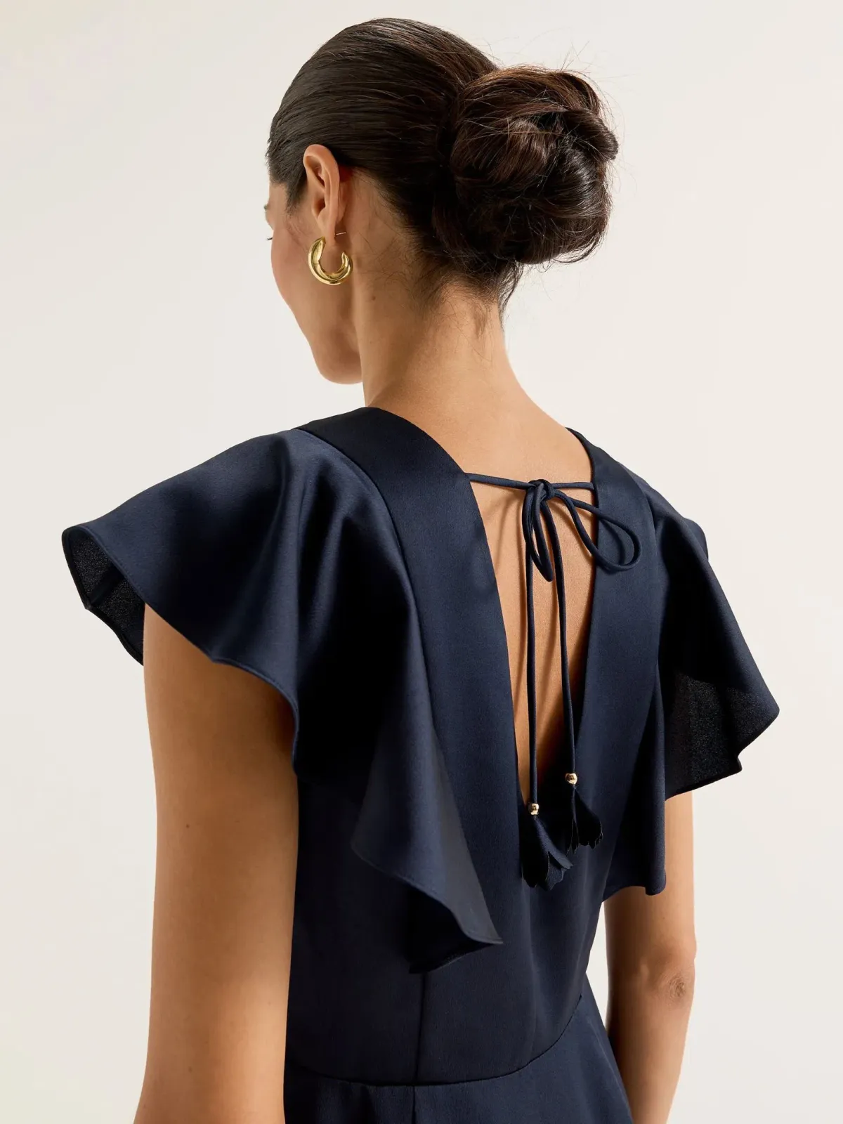 Review Montreal Flounce Sleeve Satin Maxi Dress Navy Size 12 - Image 4