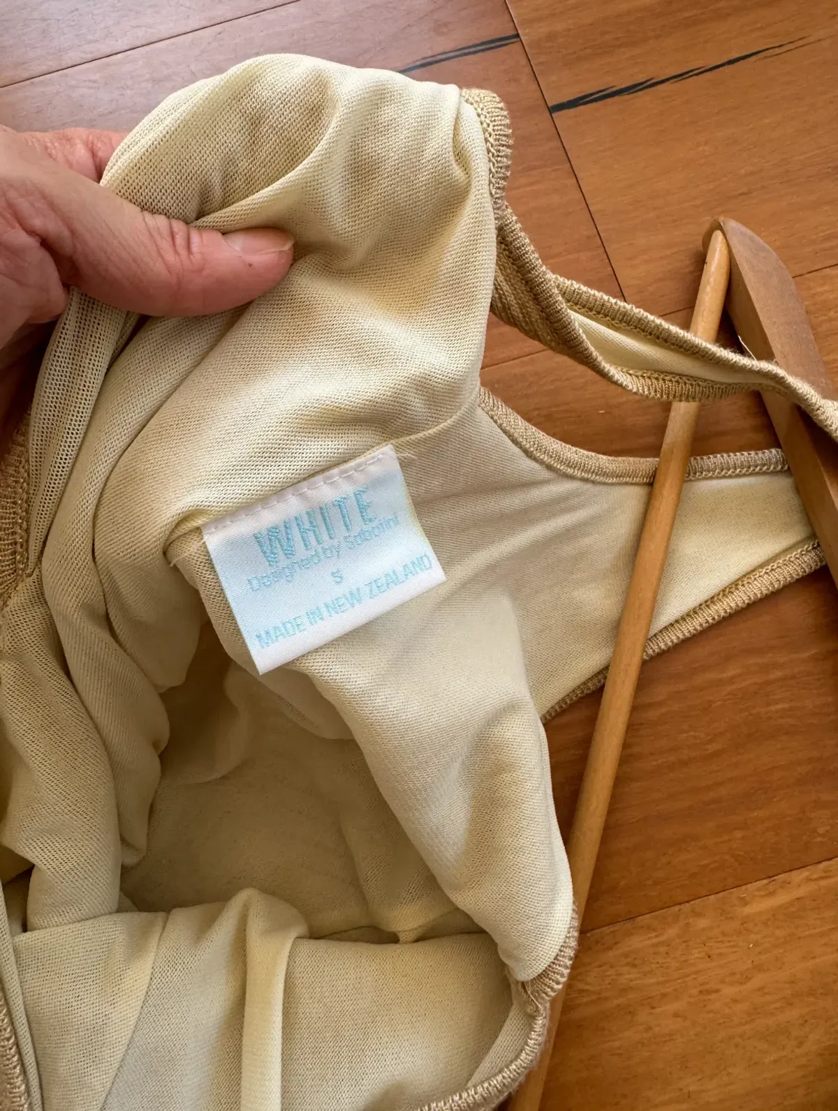 White by Sabatini Knit Knee-Length Dress Gold Size S AU 8 - Image 5