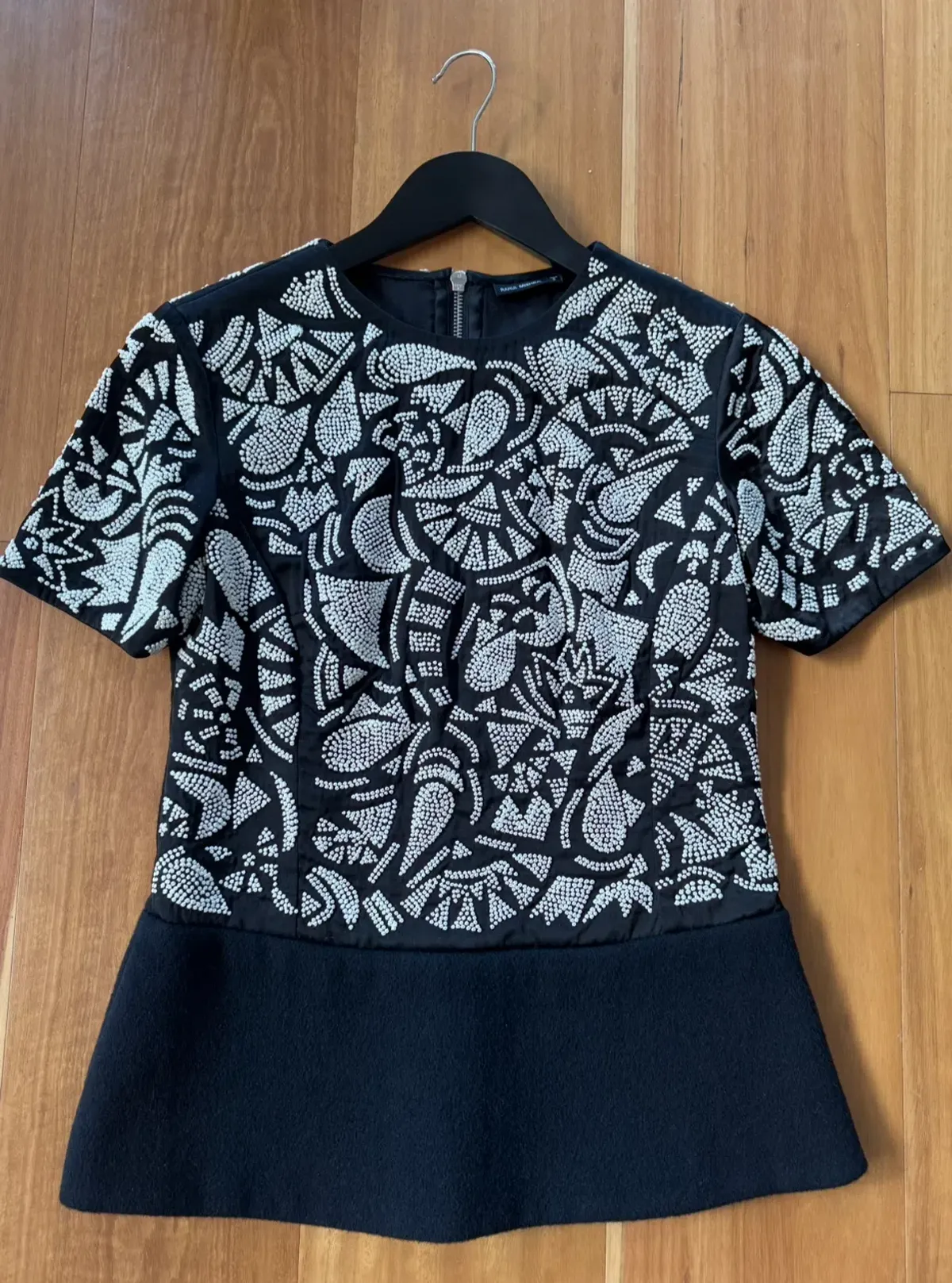 Rahul Mishra Wool and Silk Hand-Knotted Top Print Size S AU 8 - Image 1