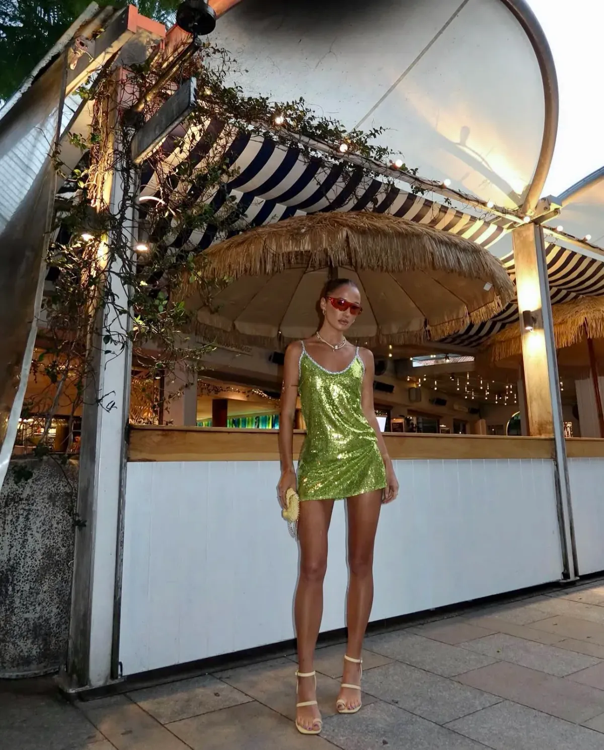 HANDOVER Hand Over Sequin Robers Dress Green Size 10 / M - Image 1