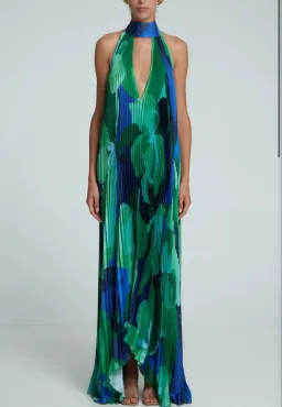 L'IDEE OPERA GOWN IN CAPRI GREEN SIZE 10 for rent on The Volte - image 2