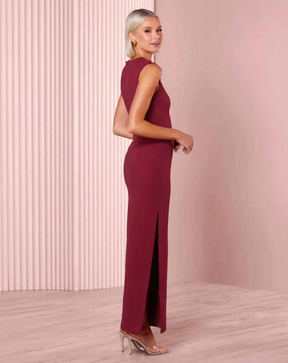 Azzurielle Tenzin Sleeveless Dress - Image 3