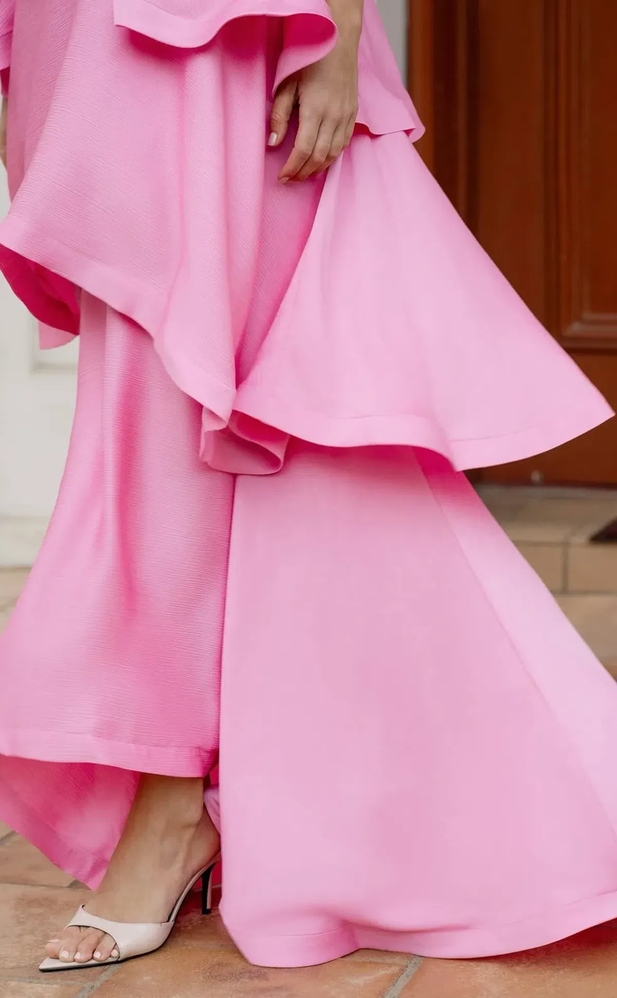 Elliatt Tilly Tiered Maxi Dress size XL / 14 Pink - Image 3