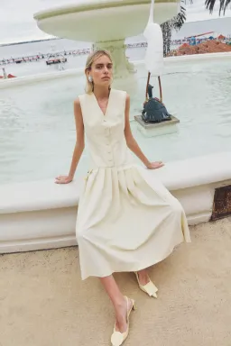 Lovaan Elly Dress Butter Size 12 for rent on The Volte - image 5