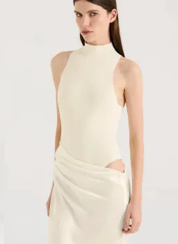 Henne Soraia Dress Size 6 for rent on The Volte - image 5