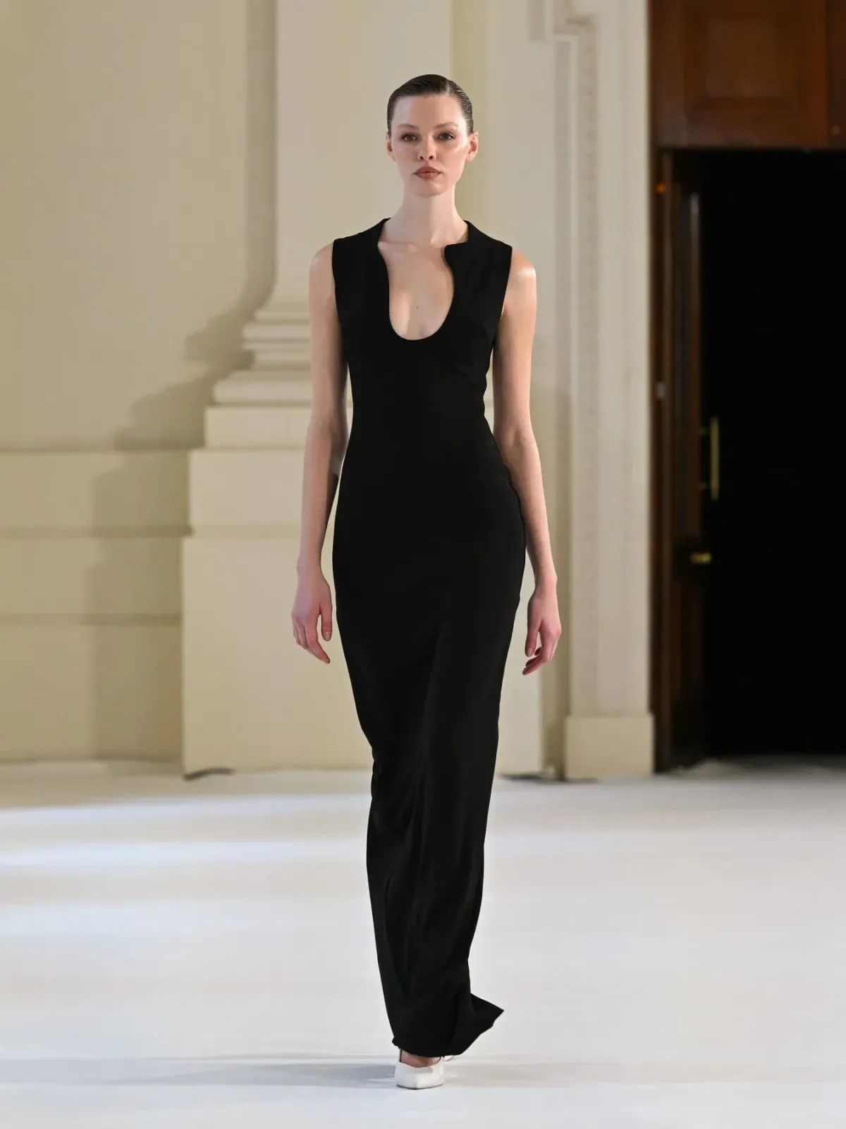 Effie Kats Bloom Gown - Black Size M - Image 1