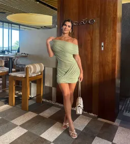 Benni Otto Mini Dress in Pistachio Green AU 6 XS for rent on The Volte - image 4