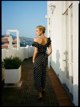 Realisation Par The Minnie size 8 Black  for rent on The Volte - image 2