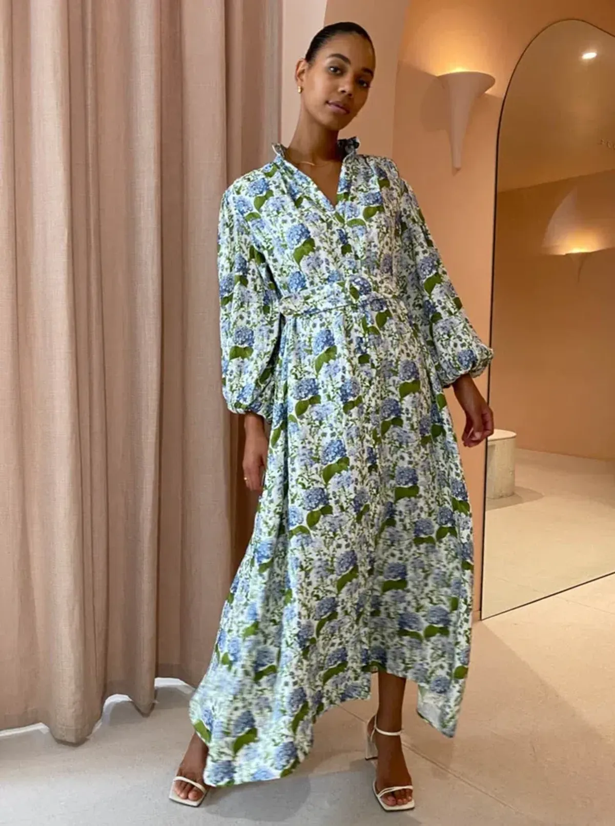 Palm Noosa Noddy Dress In Blue Blooms Size 8 - Image 6