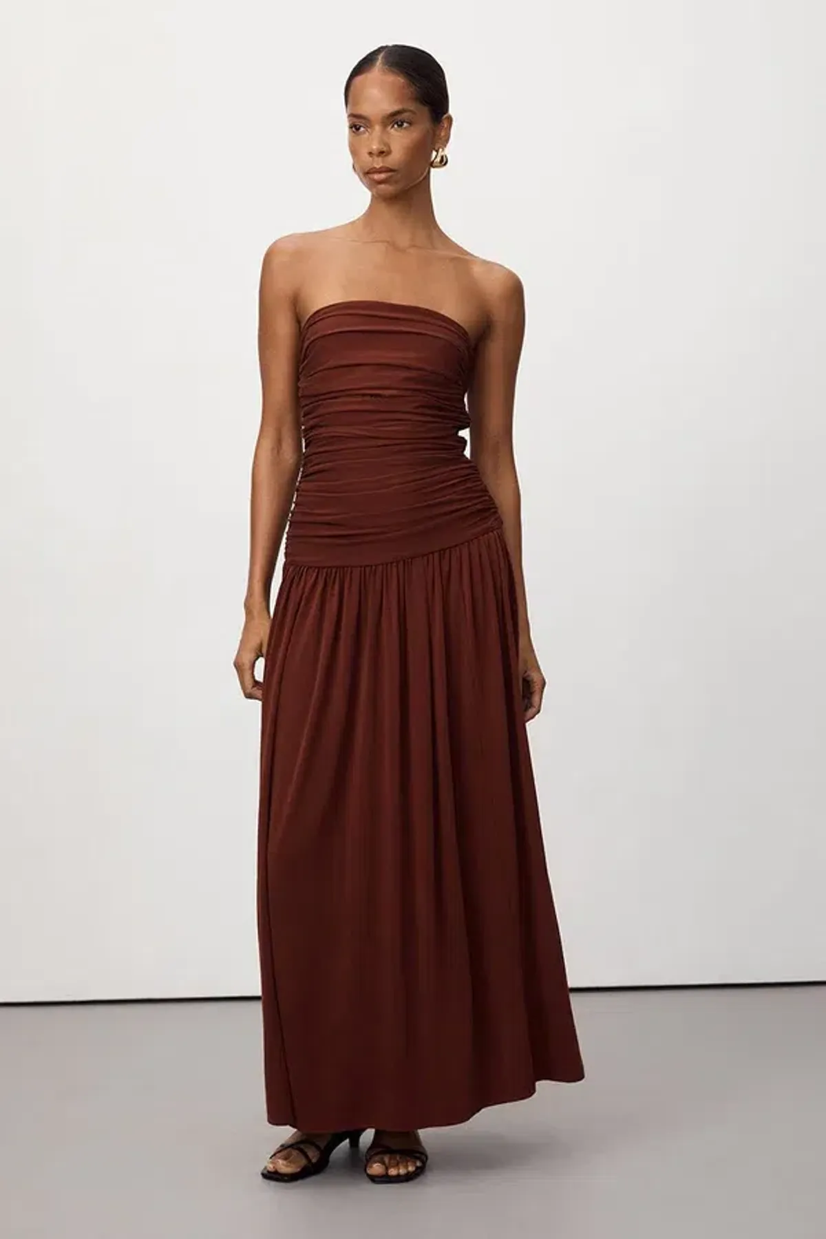 SHARI SAHARA STRAPLESS BANDEAU MIDI DRESS - Image 2