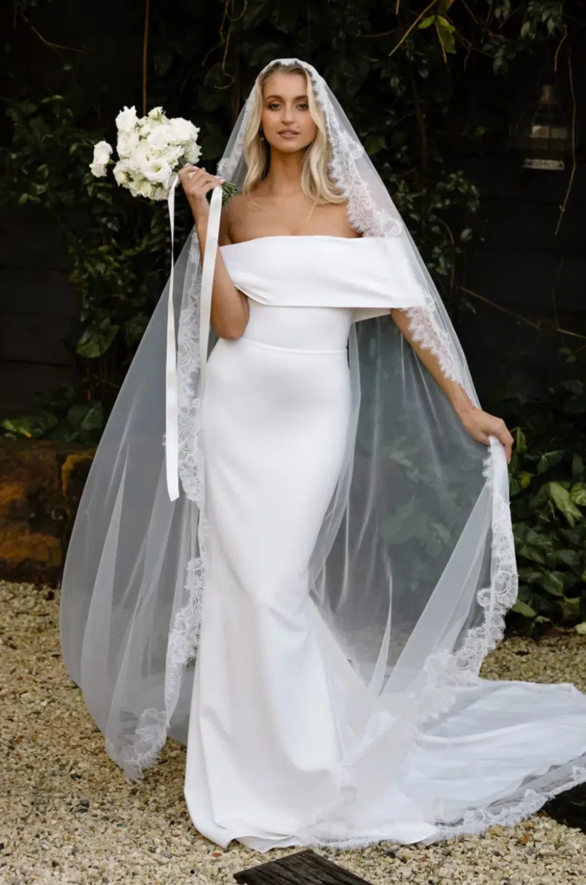 Grace Loves Lace Ophelia Wedding Veil - Image 4