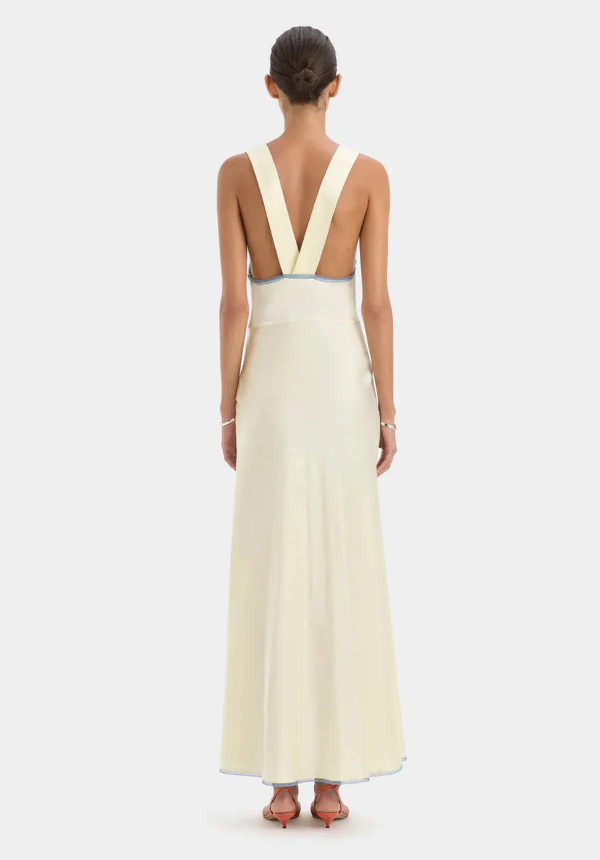 SIR Aries gown butter size 1 - Image 2