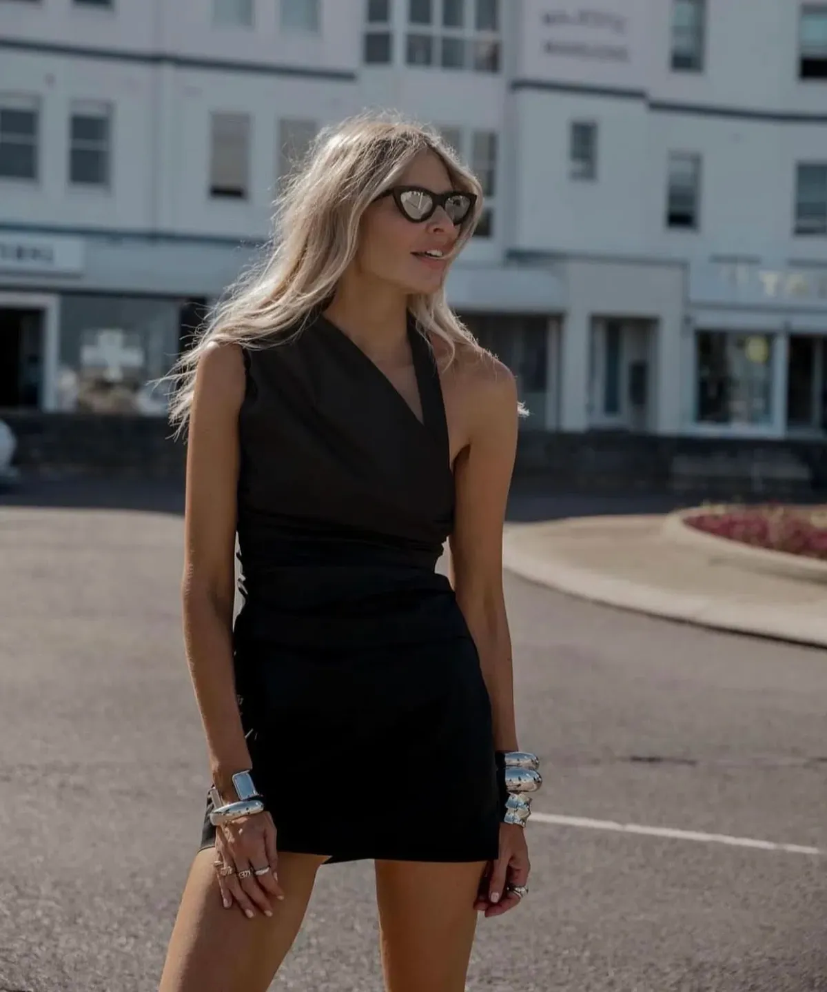 SIR the Label Azul Gathered Mini Black - Image 3