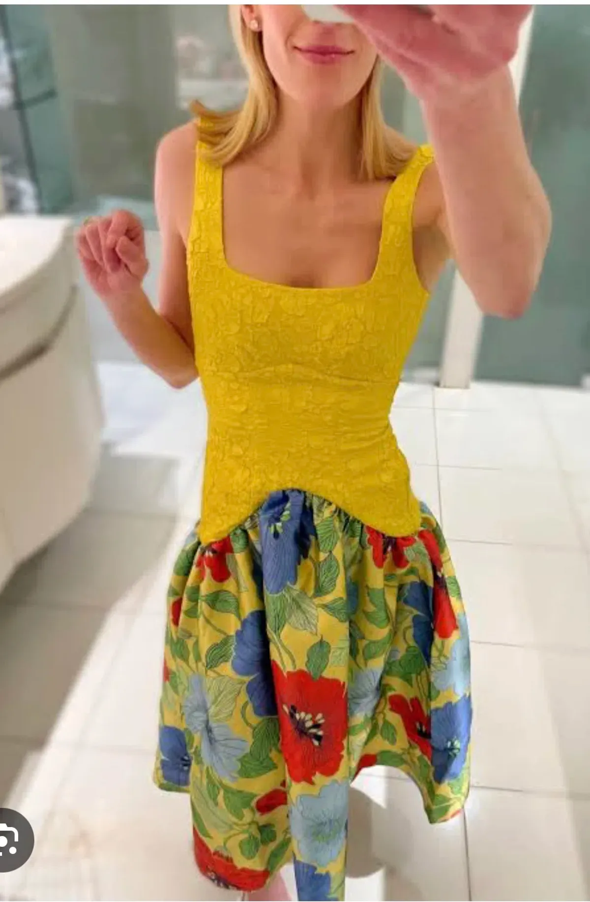 Alemais Verna Gown in size 8 - Image 4