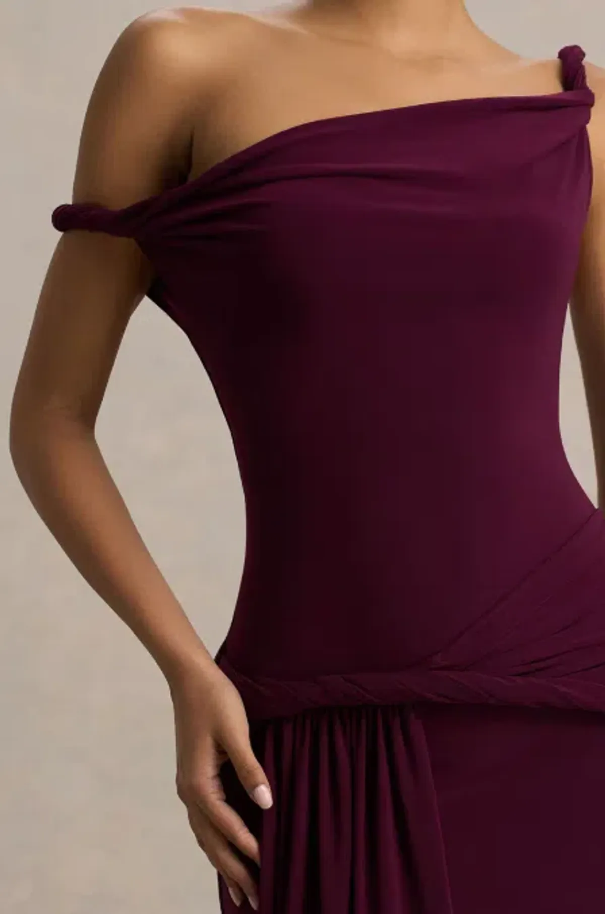 Club L London Tulisa Burgundy Asymmetric-Neck Maxi Dress With Twist Sleeves And Ruched Detailing Size 10 - Image 4