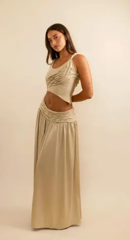 KOSTA KULTURE CALYPSO SET IN GOLD SIZE S for rent on The Volte - image 3