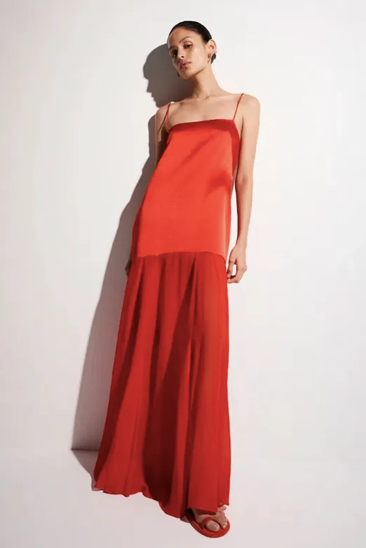 Moraya Dropped Waist Maxi Dress - Chilli - Size AU6 - Image 2