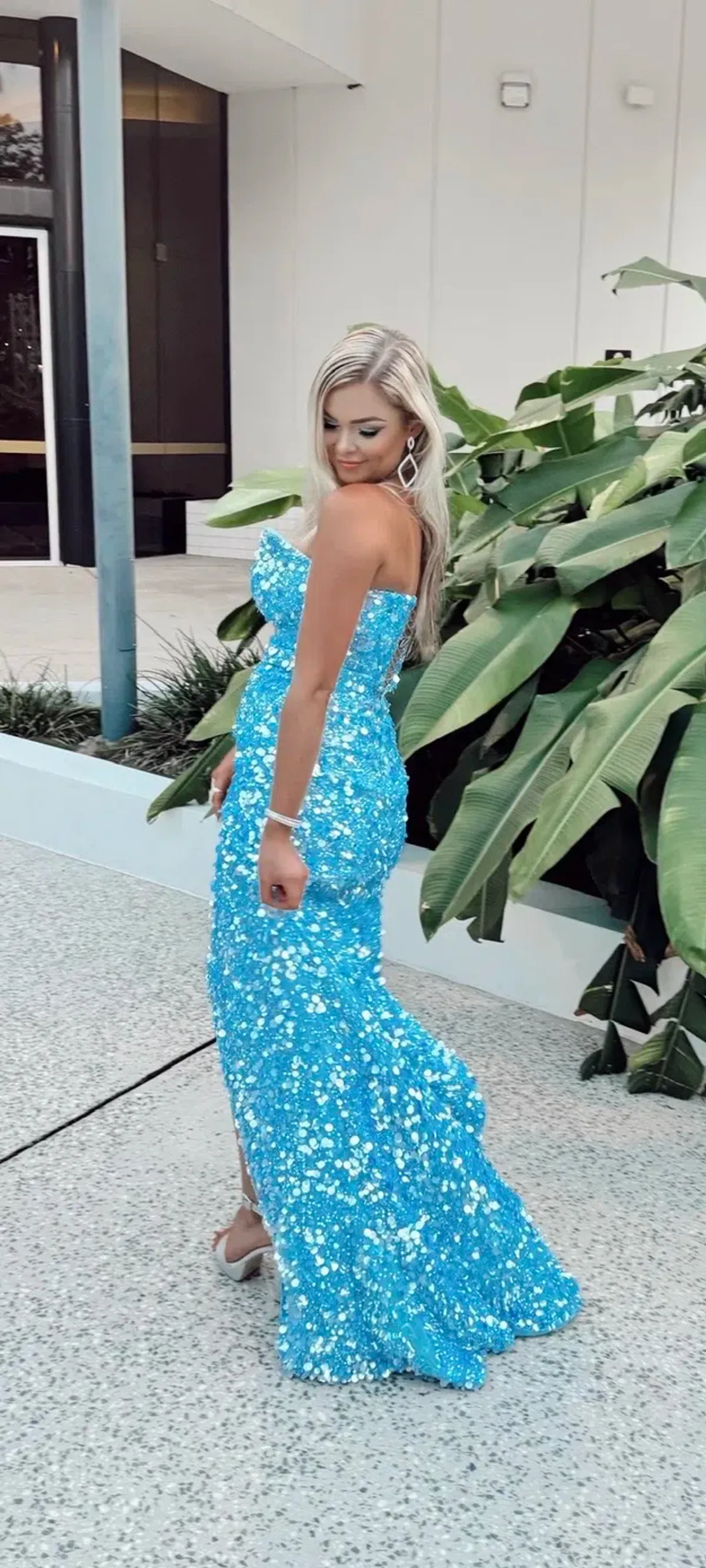 Liastublla Light Blue with High Slit - Size 12 - Image 2