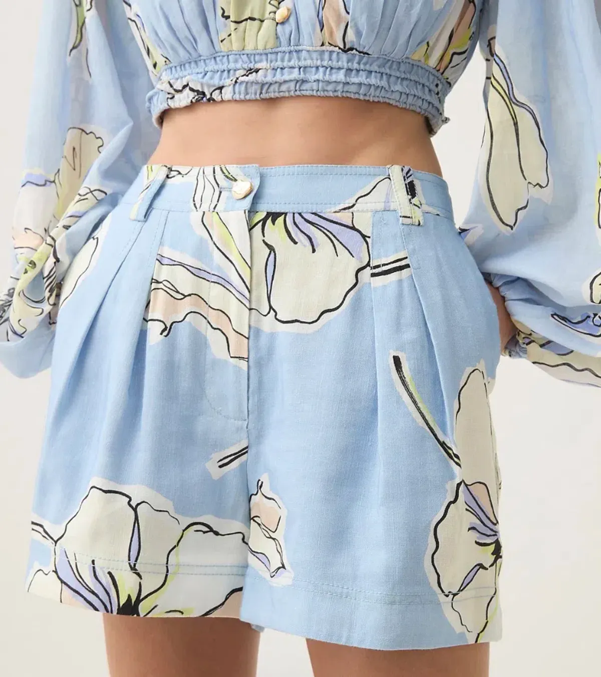 Aje Romantica Blue Shorts Size 8 - Image 1