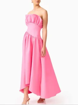 Elliatt Laurel Sleeveless Maxi in Pink Size 8 for rent on The Volte - image 2