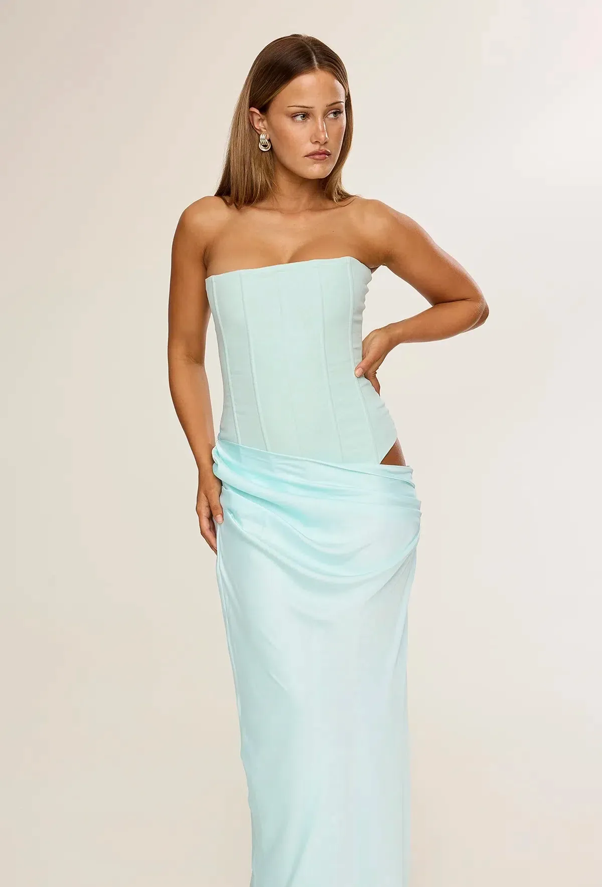 HNTR The Label Huxley Gown Aqua Gown Size 8 - Image 4