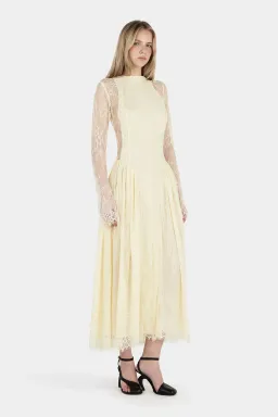 Hansen And Gretel Violetta Lace Dress Butter Size 8 for rent on The Volte - image 6