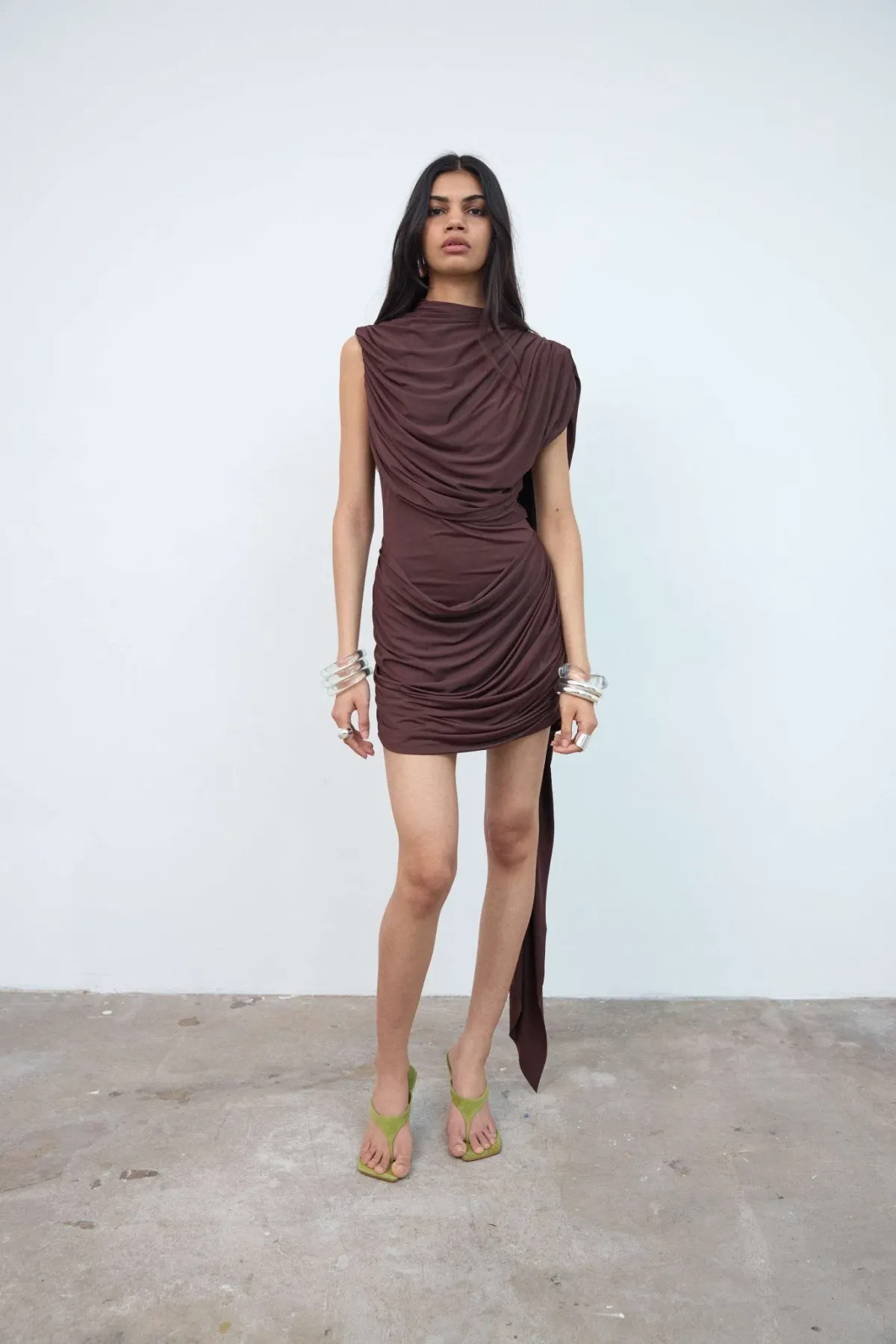 De La Vali Elara Mini Dress Brown - Image 5