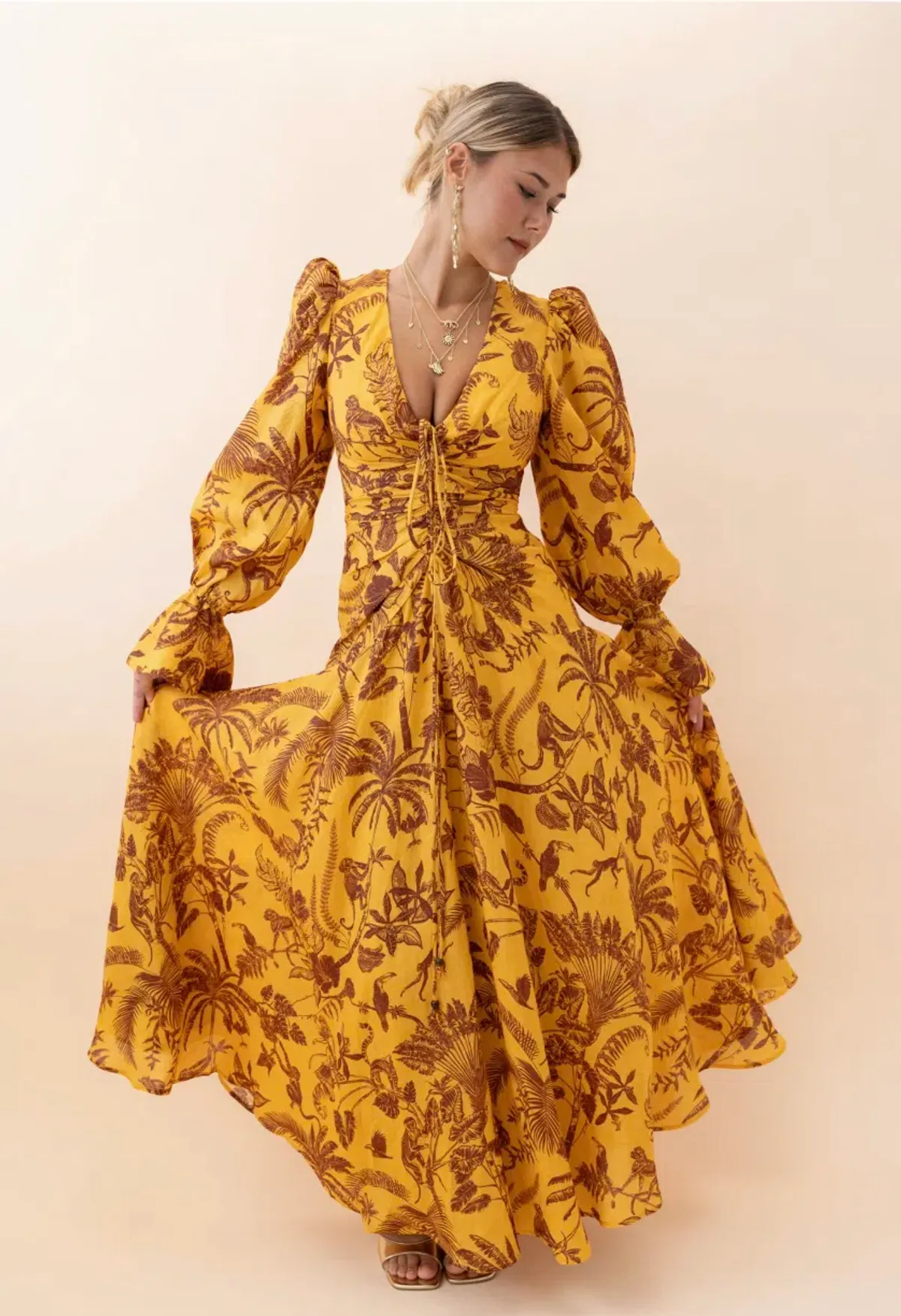 Alémais Banana Blossom Gown Size 14 - Image 2