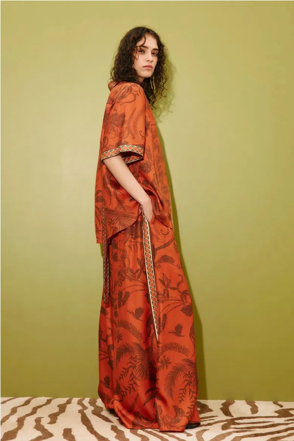 Alémais Monkey Dance Silk Set Size 12AU - Image 3