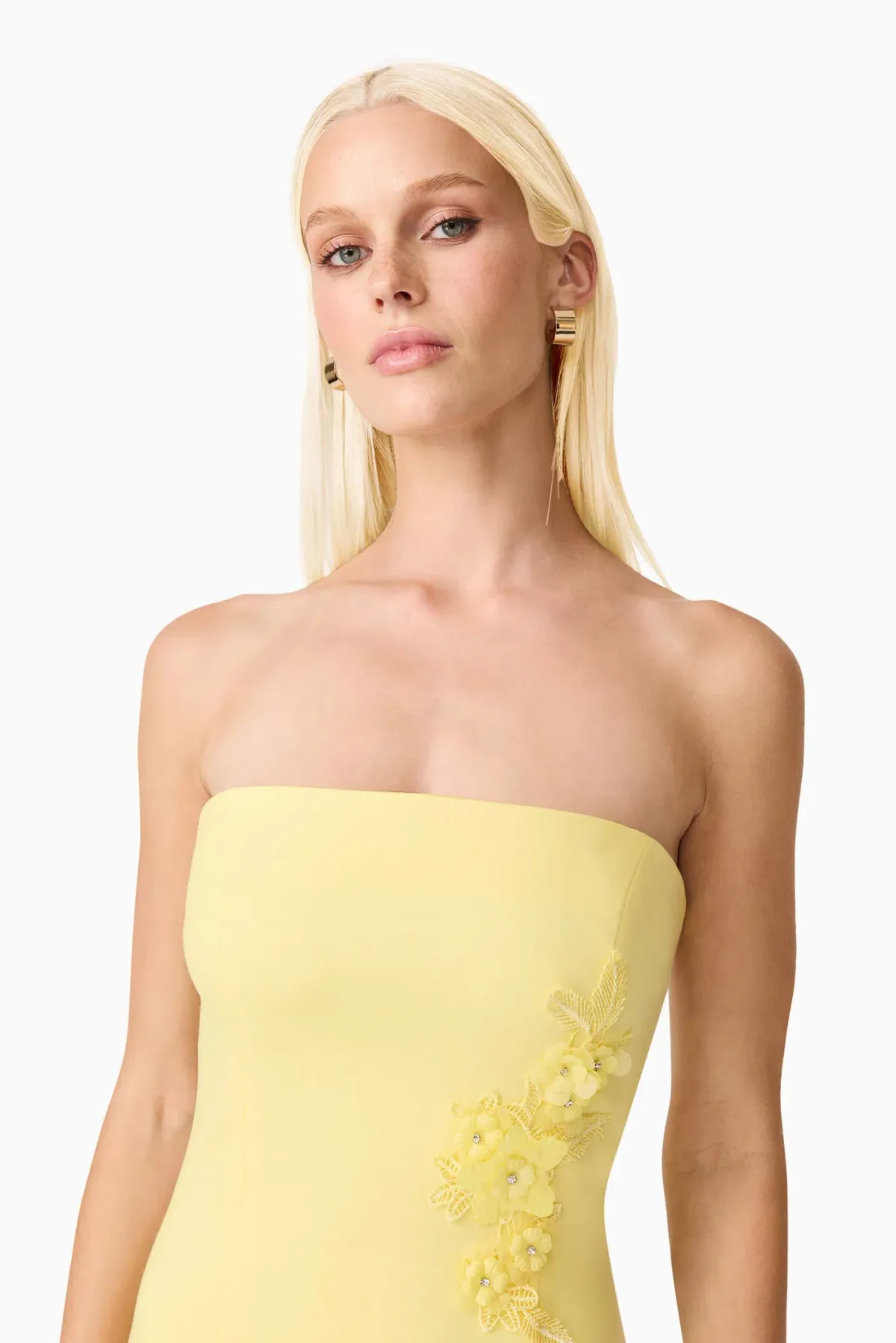 Elliatt Evee Strapless Maxi Dress size 8 Yellow  - Image 5