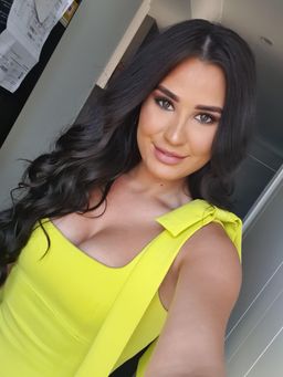 Elliatt  Lucky Mini Dress Yellow Size 10 for rent on The Volte - image 4