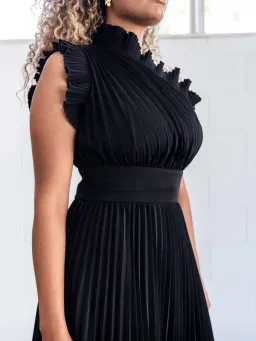  Mossman - Ladylike Dress for rent on The Volte - image 4