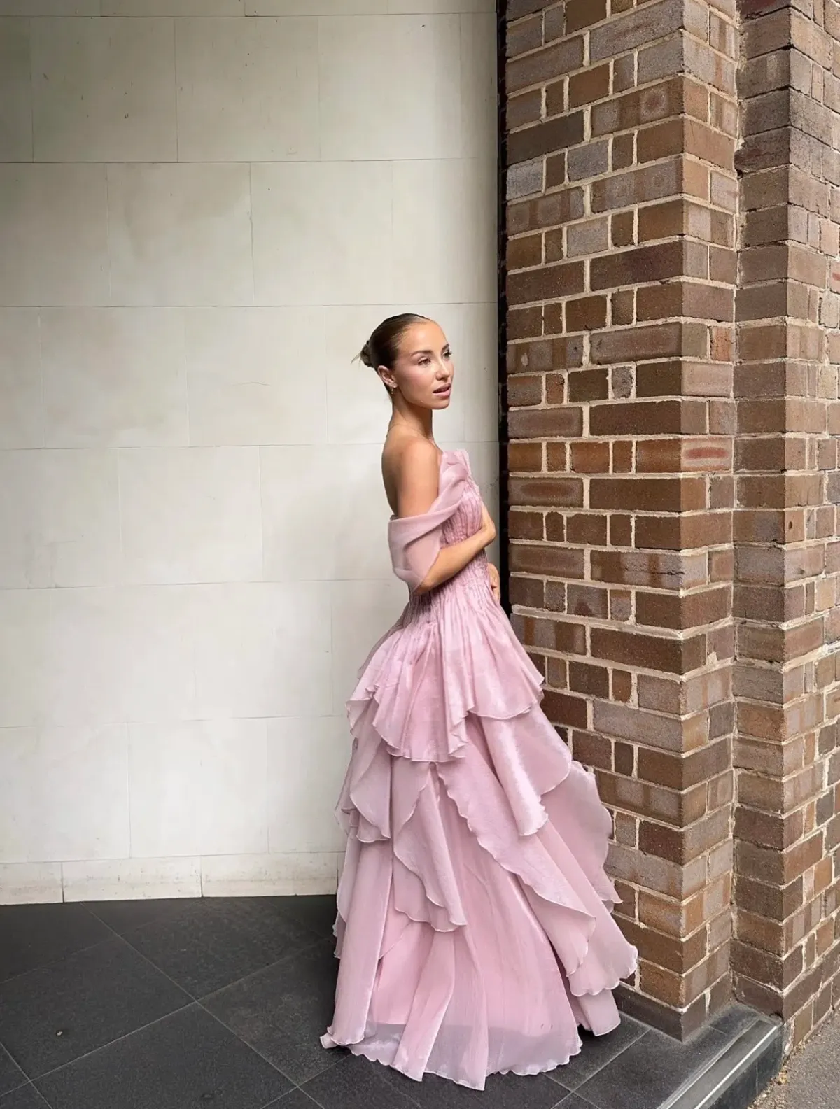 NISHA GOWN | FAWN PINK - SIZE 10 - Image 4