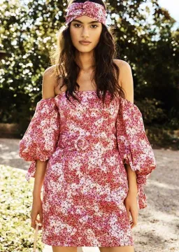 Shieke - Ditsy Floral Mini- Size 8 for rent on The Volte - image 2