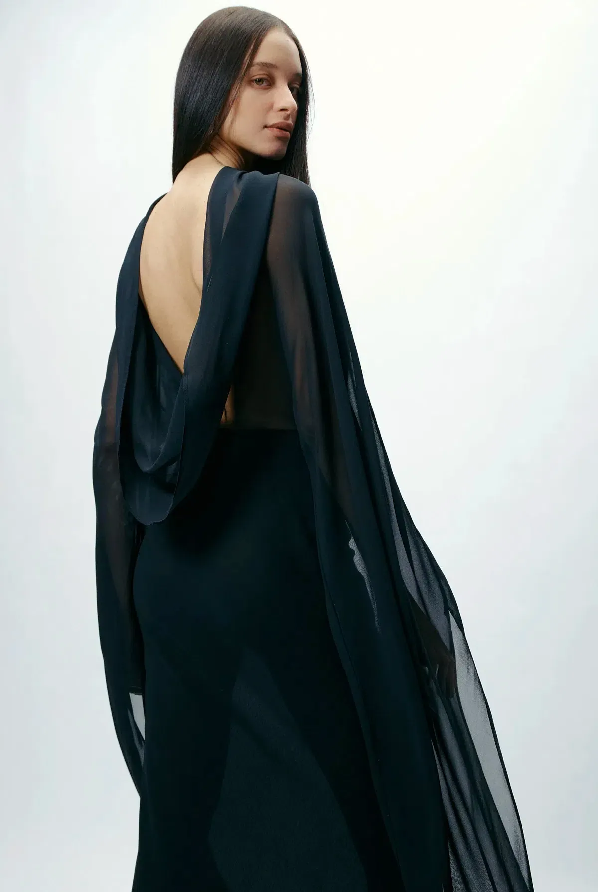 AUTORE STUDIO ELARA DRESS IN BLACK BEAUTY - Image 4