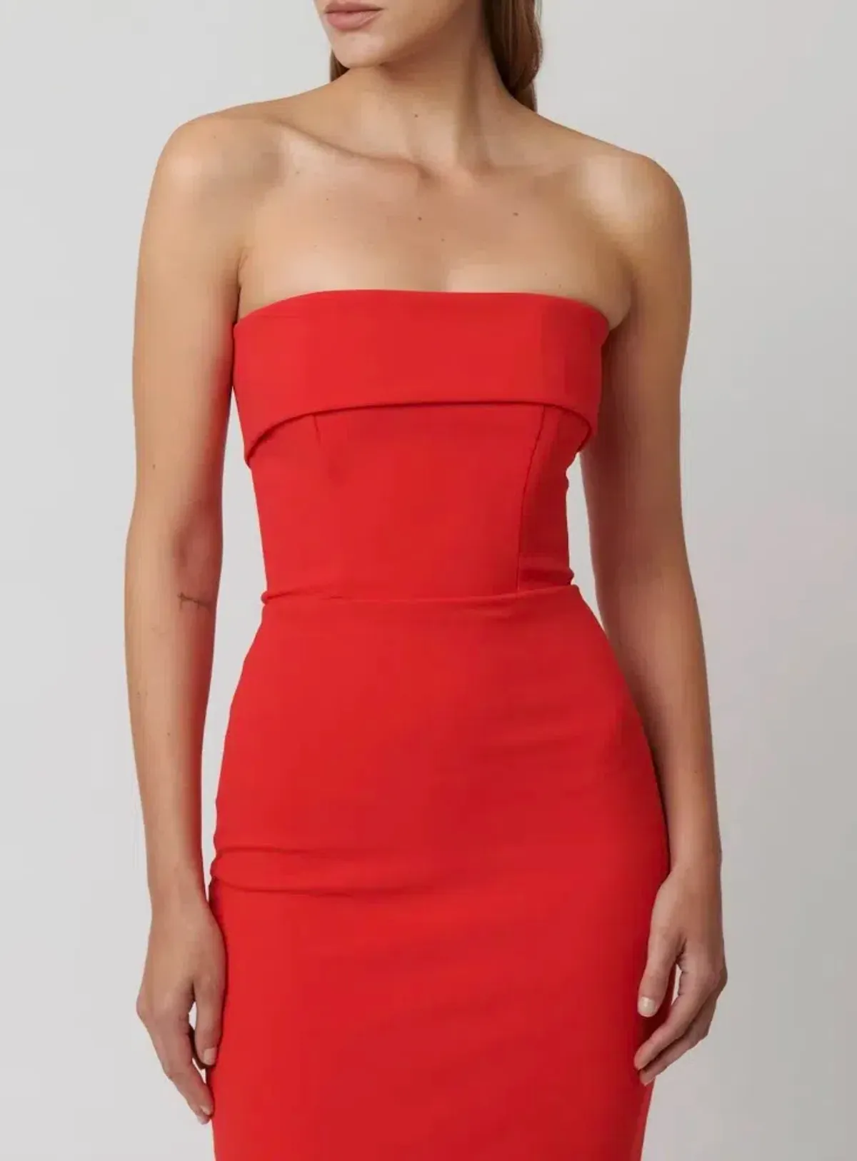 Effie Kats Monroe Gown Cherry Red Size 8 - Image 3