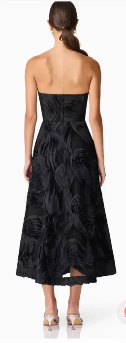 Elliatt Asher Sweetheart midi dress black size 10 for rent on The Volte - image 2