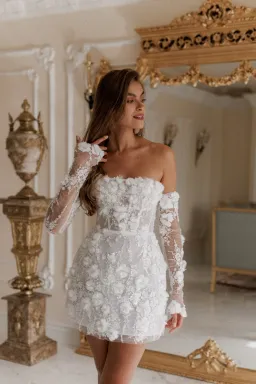 Rosie Etienne Isabelle Bridal Mini UK8/US4 for rent on The Volte - image 1