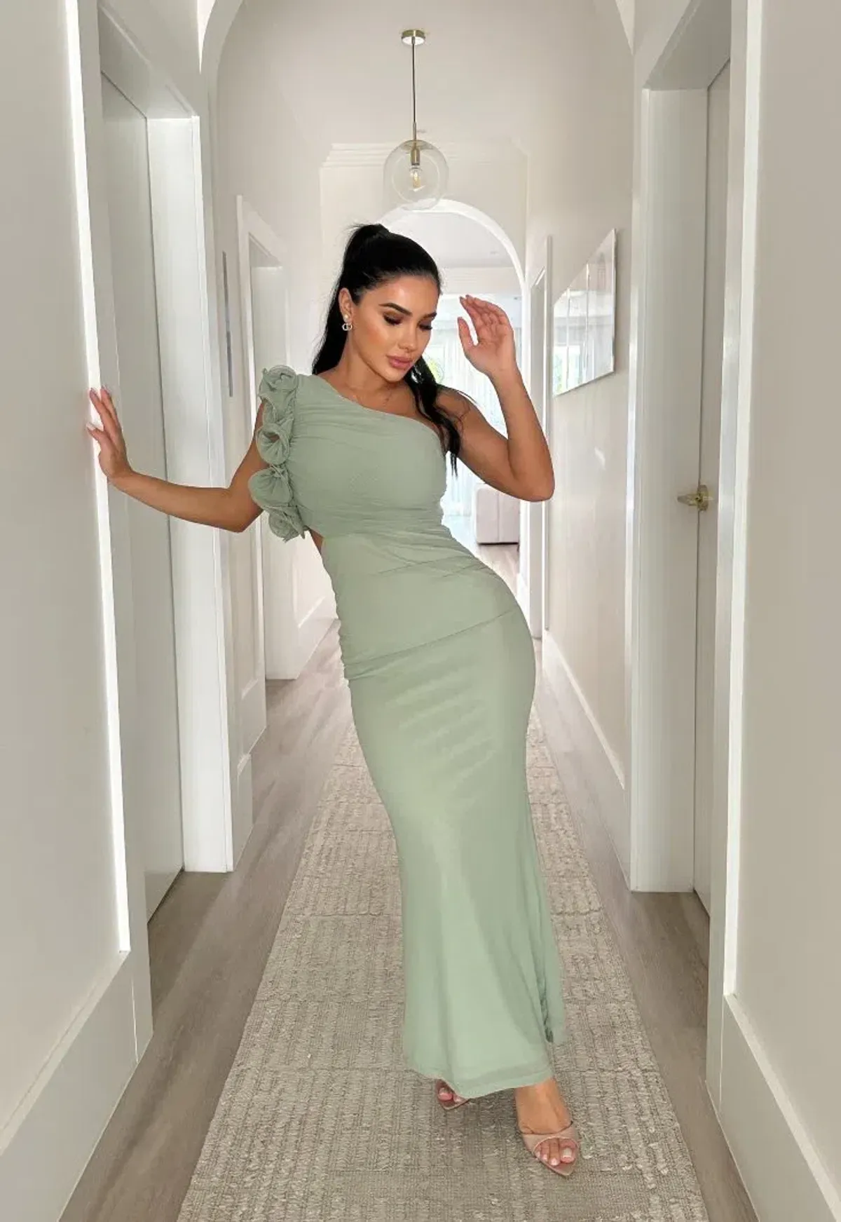 Saint & Secrets Sally Maxi Dress Sage Size 10 - Image 3