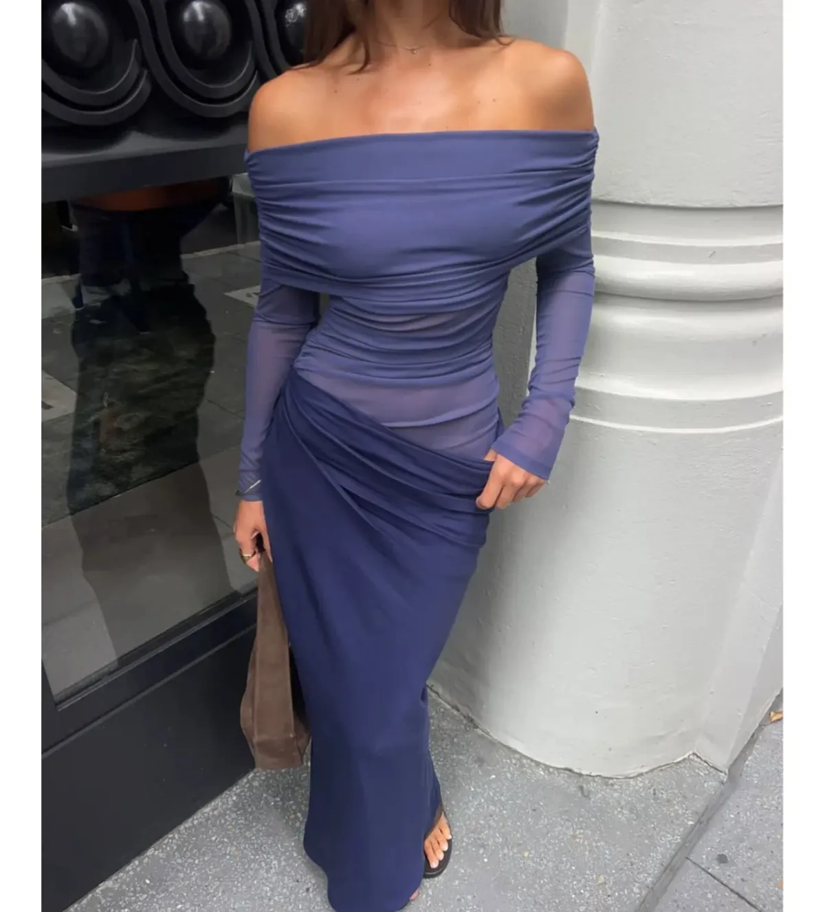 Benni Yasmin Off Shoulder Maxi Dress in Navy Blue Size AU8 - Image 2