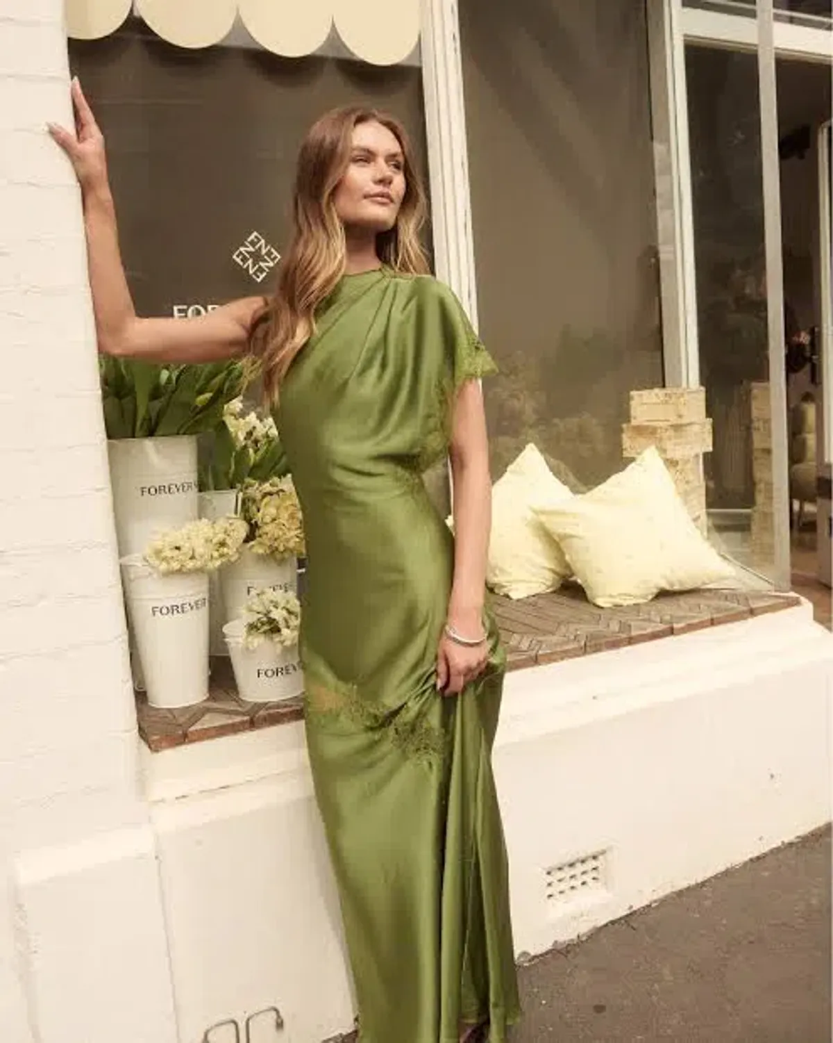 Forever New Kody Satin Lace Dress size 20 Asymmetric Green - Image 3