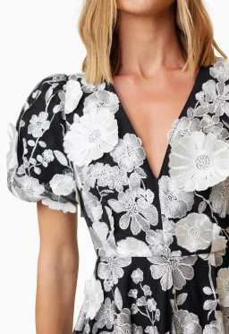 Elliatt Selene Floral Mini Dress Black Size M for rent on The Volte - image 5