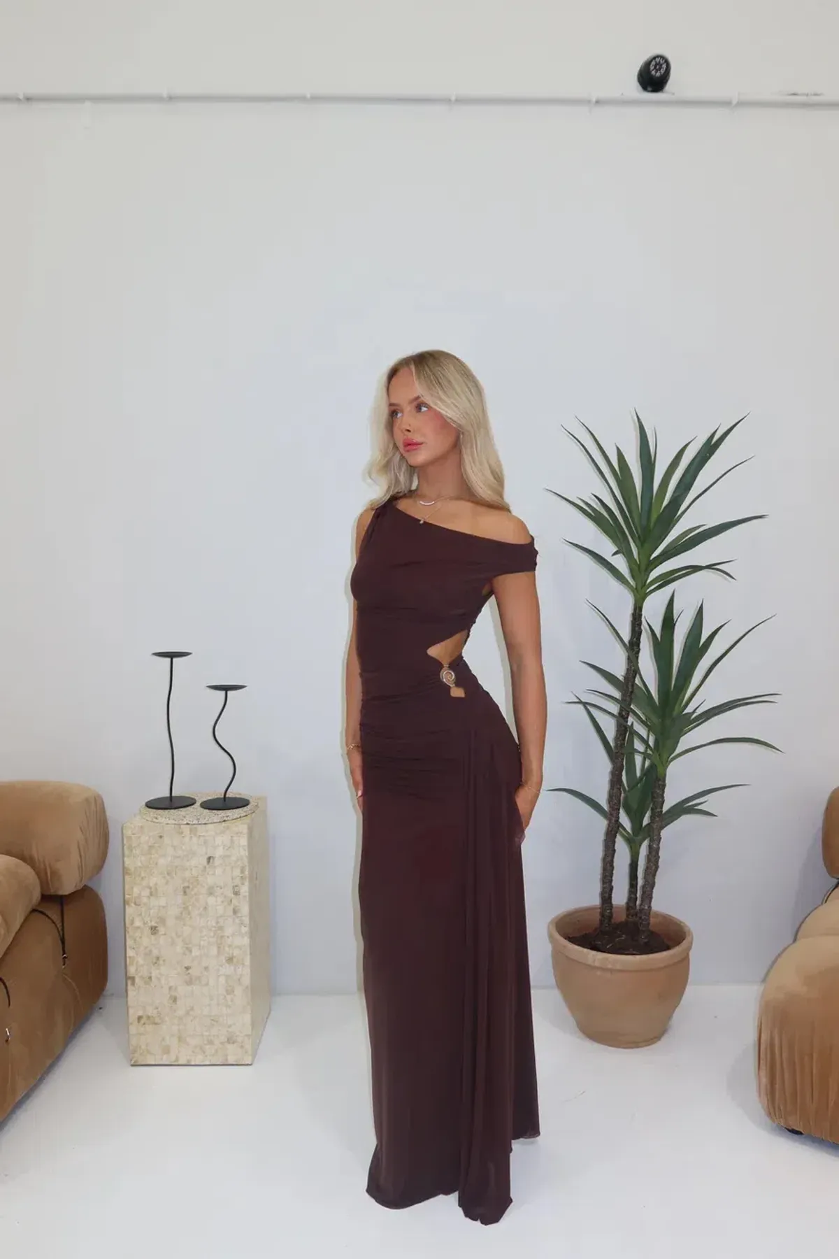 Bec & Bridge Kailani Asym Dress in Chocolate Brown Size 6 - Image 2