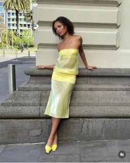 Mode Mischief Melt Panel Dress Yellow size S for rent on The Volte - image 5