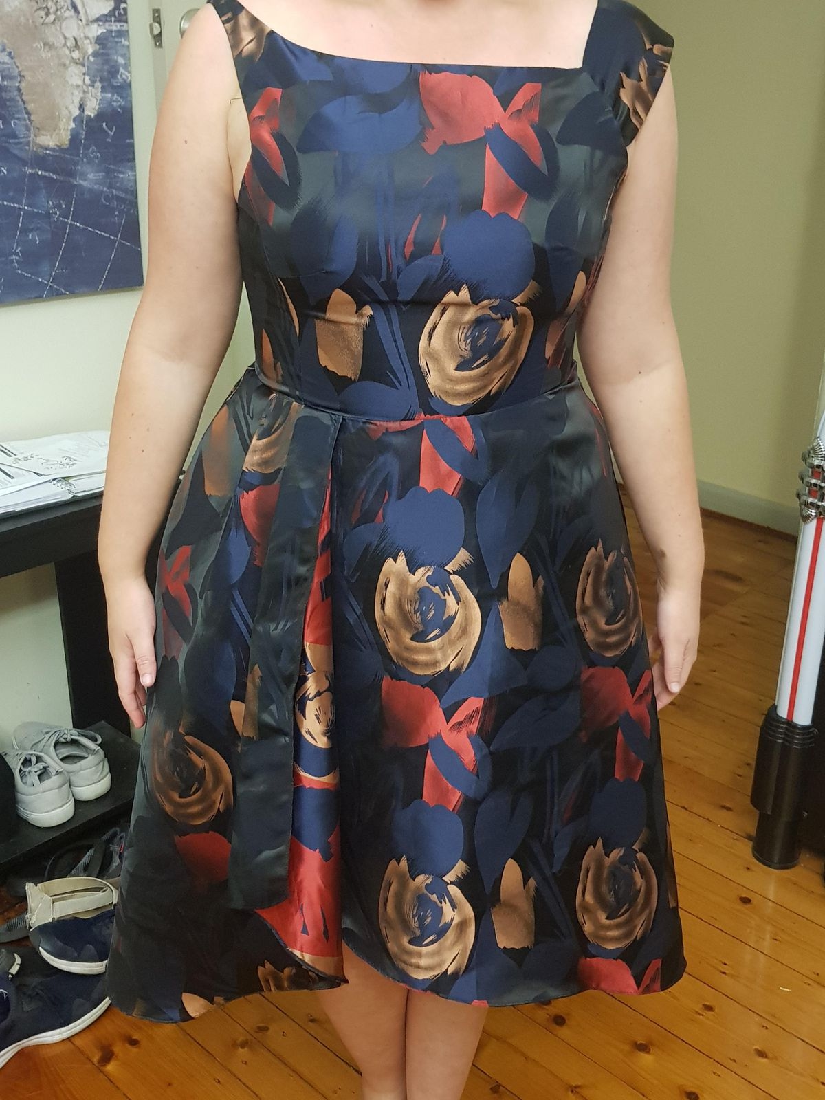 Miss Anne navy dress with flower design Size 14 - Image 1