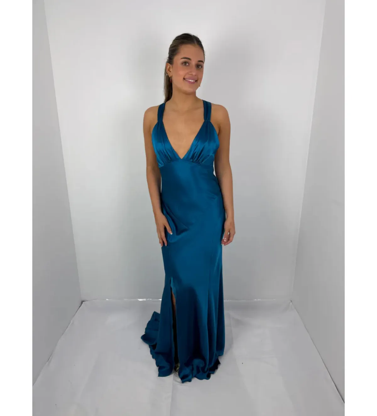 Ruth Tarvydas Aries Gown in Teal Size AU12 - Image 1