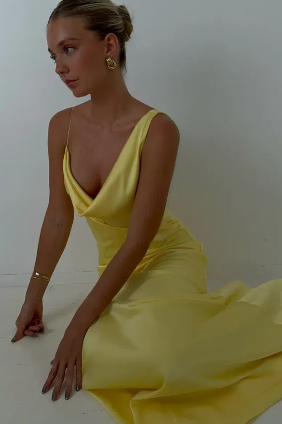 HNTR The Label Bianka Gown – Lemon sz 6 - Image 4