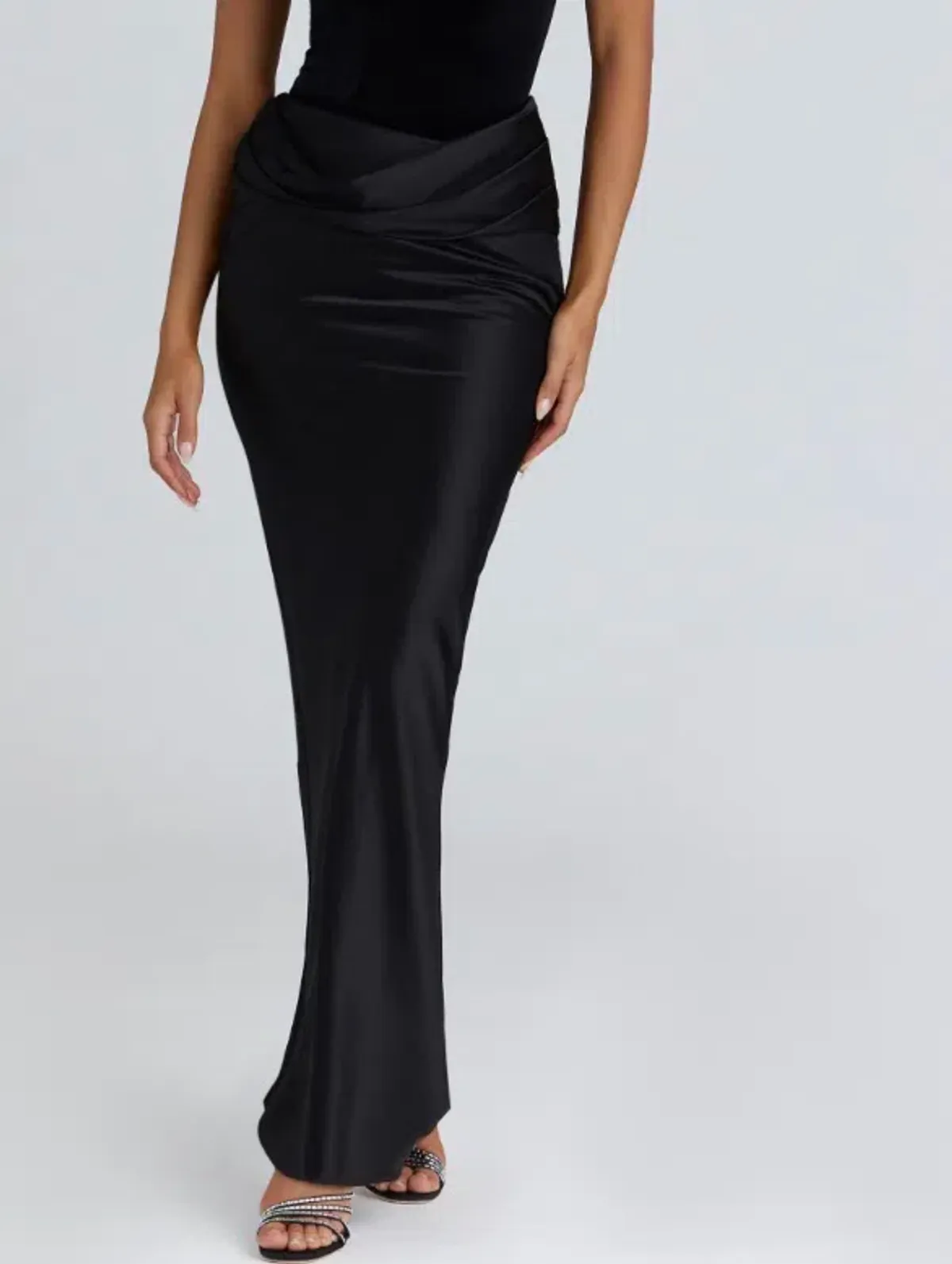 House of CB Omari Black Velvet corset XS & Beau Black Maxi Skirt XS - Image 5