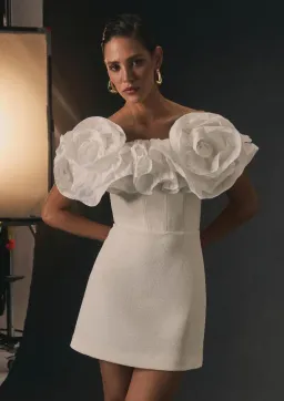🤍 Rebecca Vallance Tessa Ruffled Mini Dress – Ivory White – Size 10 (AU) 🤍 RACES!!! for rent on The Volte - image 1